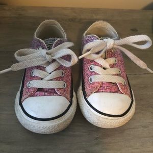 Toddler girl's Converse size 4